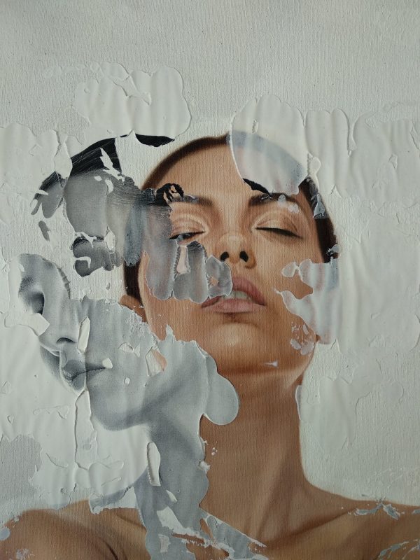 "Lap" Raúl Lara figurative artwork and image transfer on canvas on neophotorealism style close up detail